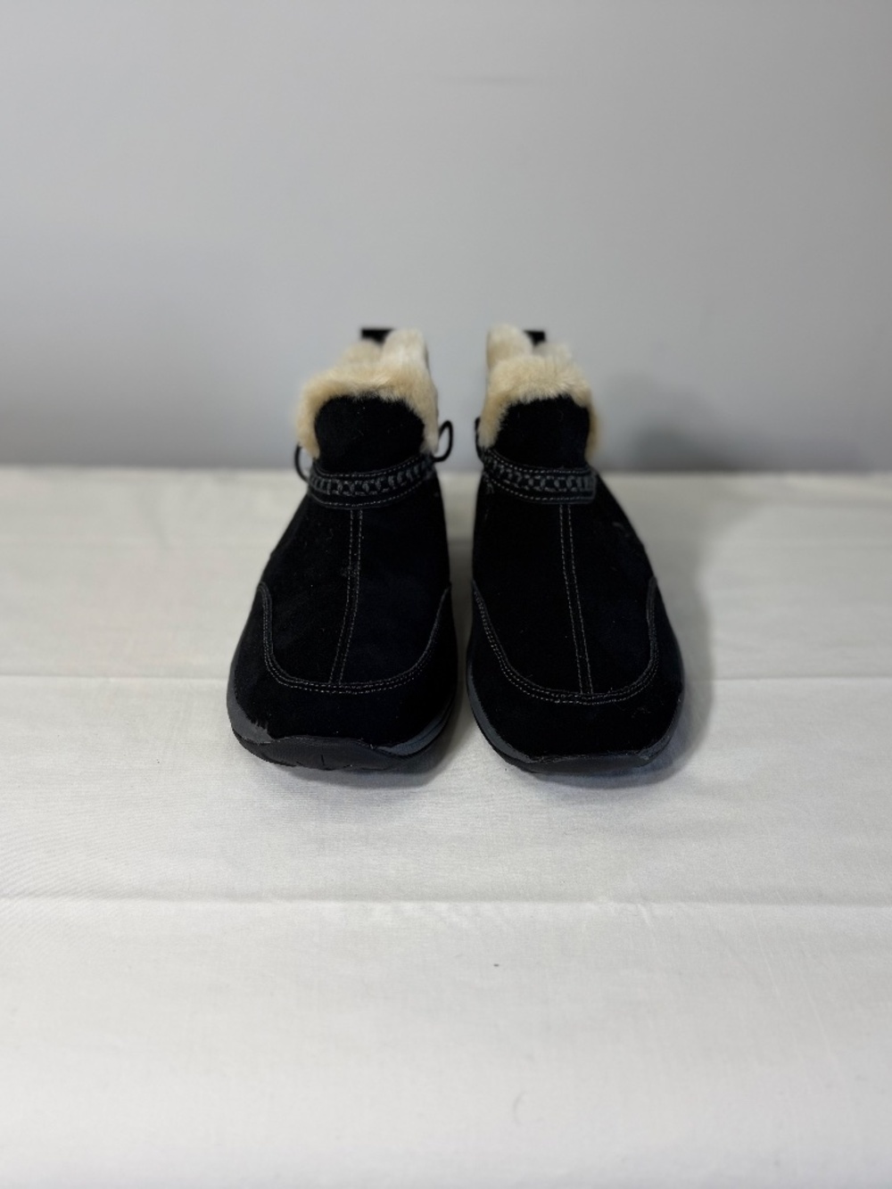 Easy Spirit Black Suede Mules with Faux Fur Size 6 M